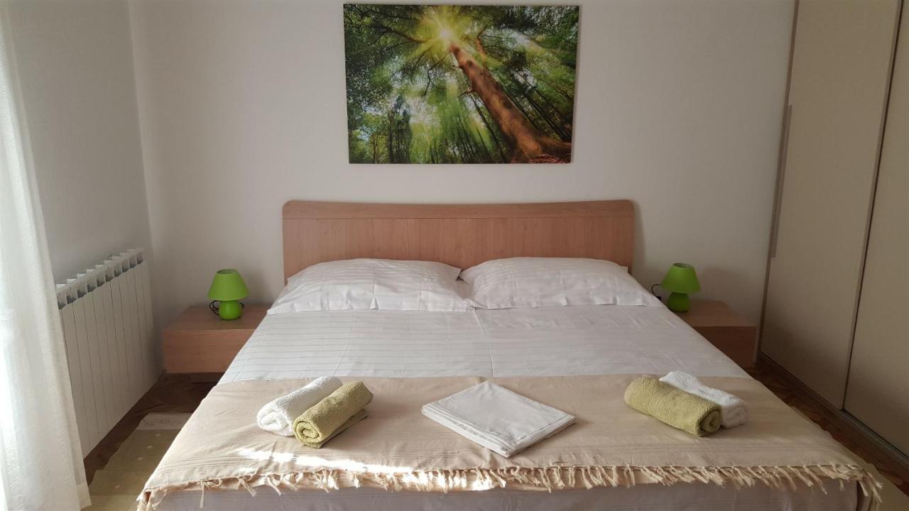 Apartments Ivo พาก ภายนอก รูปภาพ