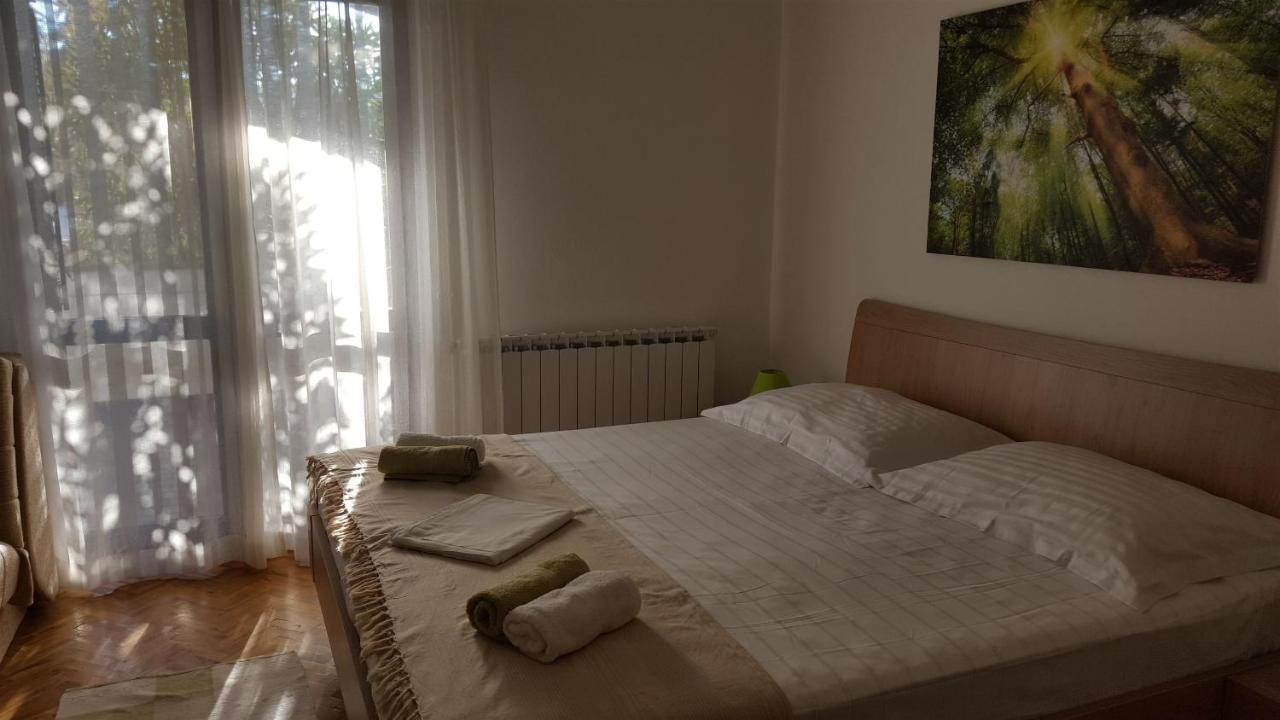 Apartments Ivo พาก ภายนอก รูปภาพ